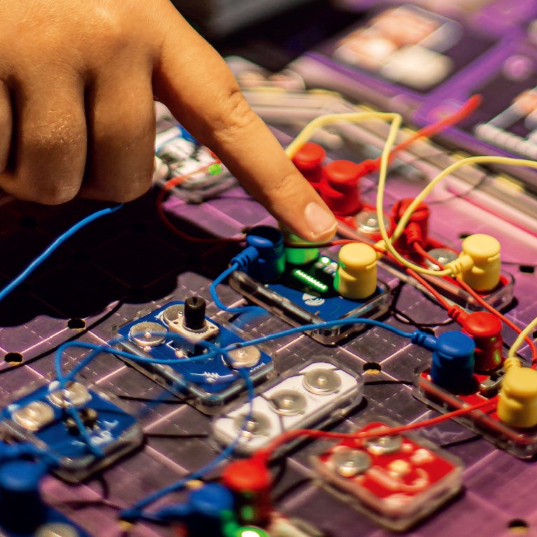 Kit Program Pembelajaran Kejuruteraan Elektronik dan Marble Run STEAM