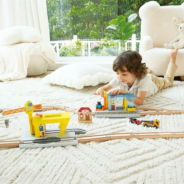 Hape Repair & Wash Station 火車軌道車輛洗修站 (3-8歲) \\NEW//